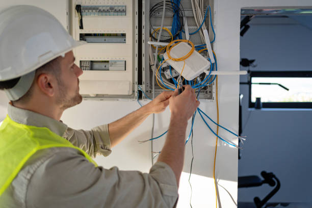 Best Affordable Emergency Electrician  in Clifton, TN